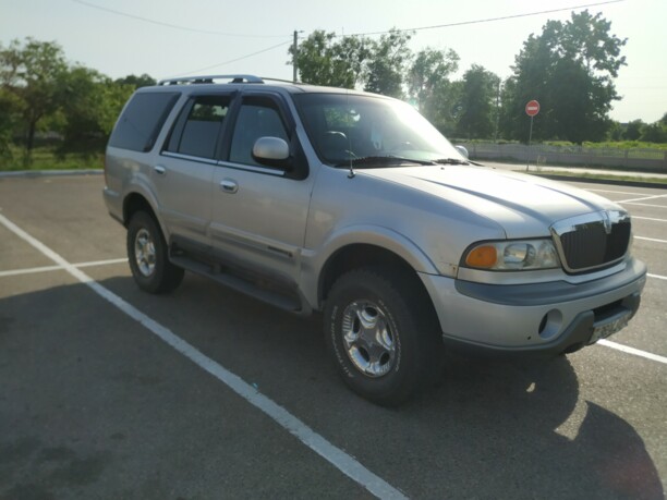 Lincoln Navigator I, 7 мест, 1999 г.