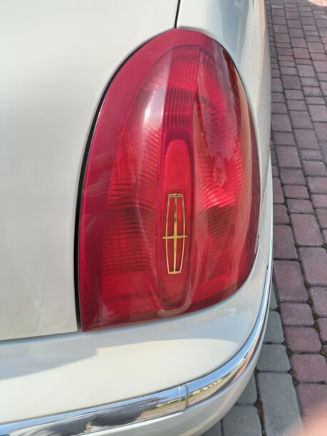 Lincoln Town Car III, 2001 г.
