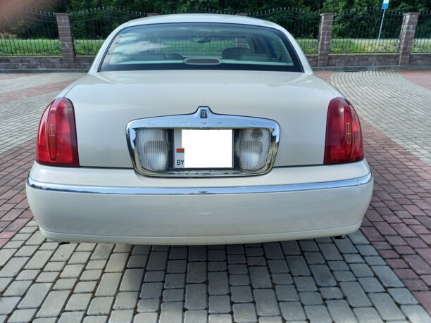 Lincoln Town Car III, 2001 г.