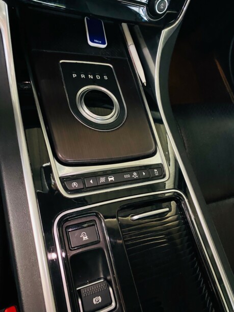 Jaguar XF X260, 2016 г.