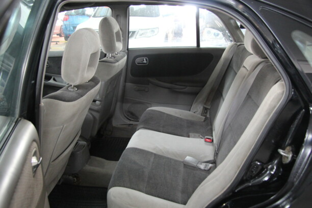 Mazda 626 GF, 2001 г.