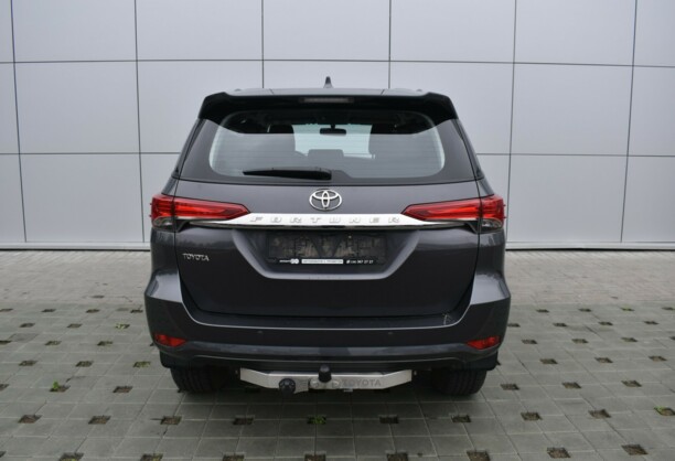 Toyota Fortuner II , 7 мест, 2020 г.