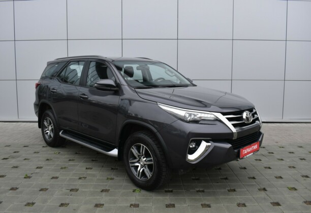 Toyota Fortuner II , 7 мест, 2020 г.