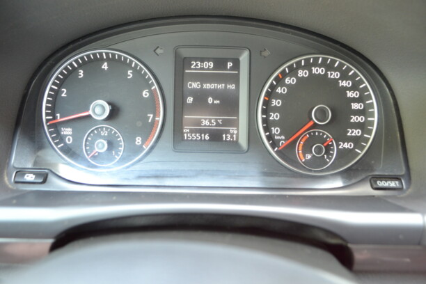 Volkswagen Touran II, 7 мест, 2010 г.