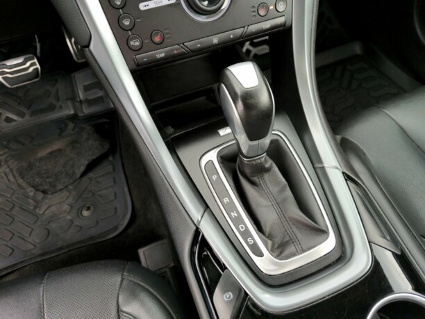 Ford Fusion USA II, 2015 г.