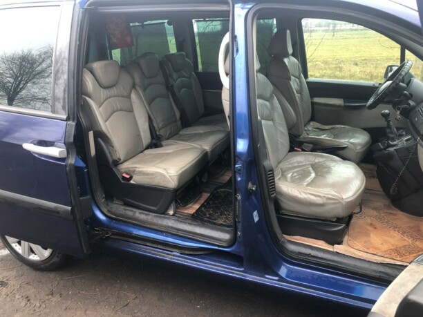 Peugeot 807 I, 7 мест, 2003 г.