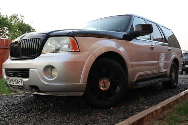 Lincoln Navigator II, 7 мест, 2003 г.