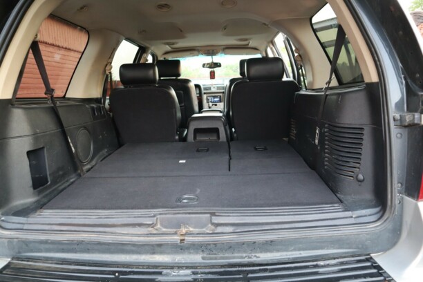 Lincoln Navigator II, 7 мест, 2003 г.