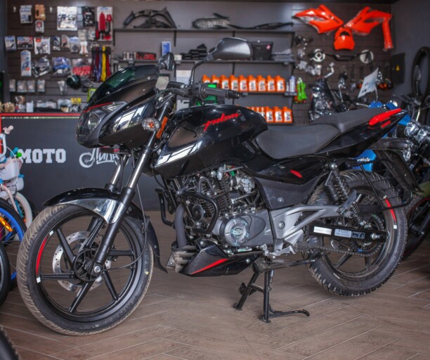 BAJAJ Pulsar 180, 2020 г.
