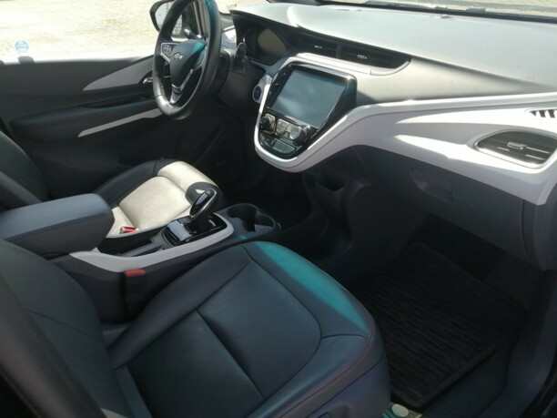 Chevrolet Bolt, 2017 г.
