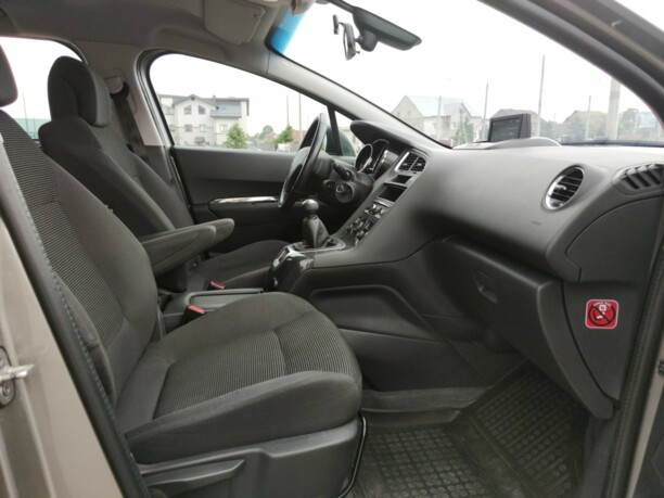 Peugeot 5008 I · Рестайлинг, 7 мест, 2015 г.