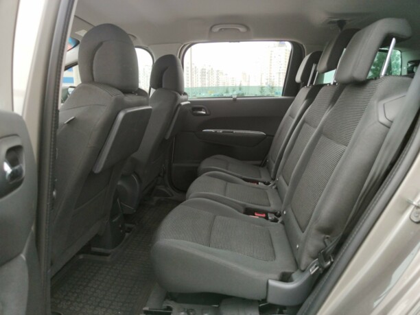 Peugeot 5008 I · Рестайлинг, 7 мест, 2015 г.