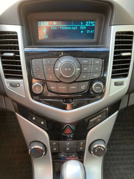 Chevrolet Cruze J300, 2011 г.