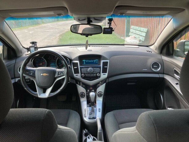 Chevrolet Cruze J300, 2011 г.
