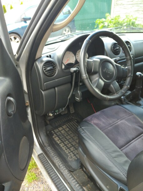 Jeep Cherokee KJ, 2002 г.