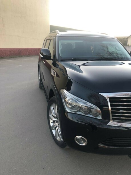 Infiniti QX56 II, 7 мест, 2013 г.