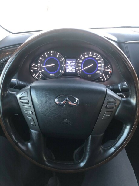 Infiniti QX56 II, 7 мест, 2013 г.