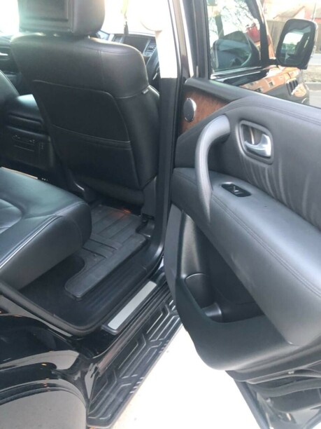 Infiniti QX56 II, 7 мест, 2013 г.
