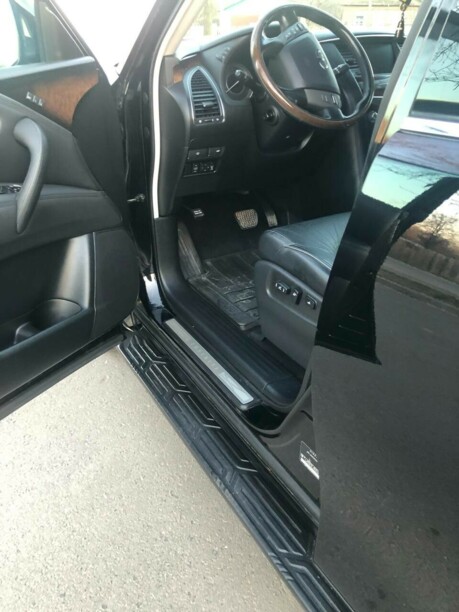Infiniti QX56 II, 7 мест, 2013 г.