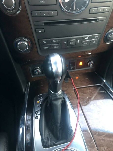 Infiniti QX56 II, 7 мест, 2013 г.