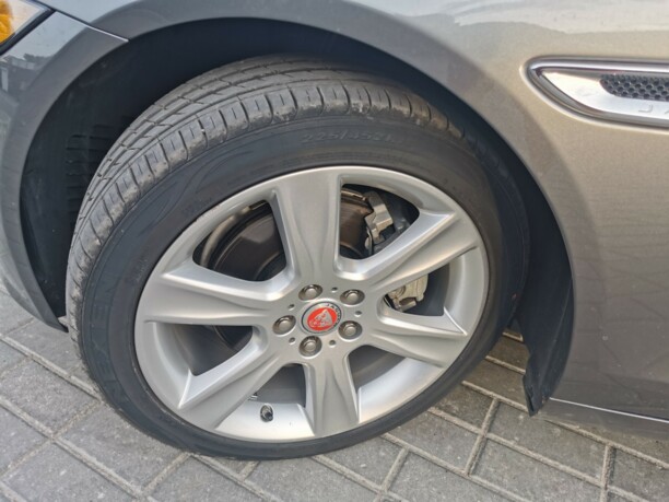 Jaguar XE, 2016 г.
