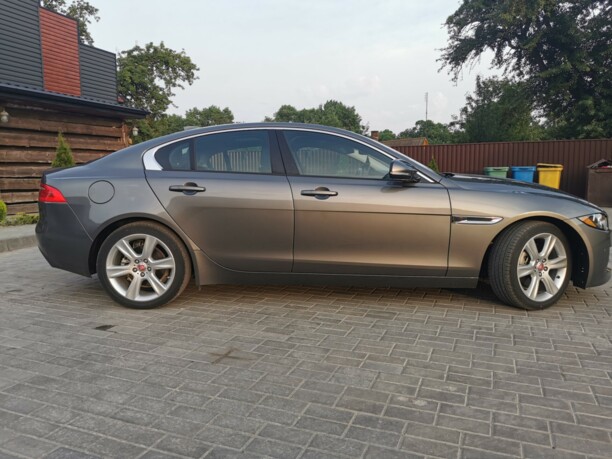 Jaguar XE, 2016 г.