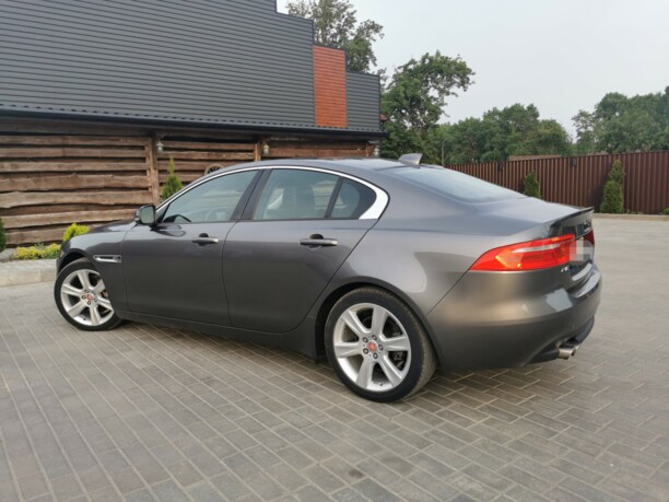 Jaguar XE, 2016 г.