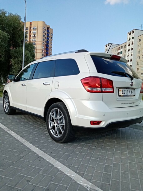 Fiat Freemont, 7 мест, 2015 г.