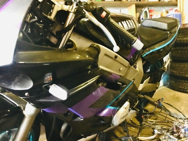 Yamaha FZR 600, 1992 г.
