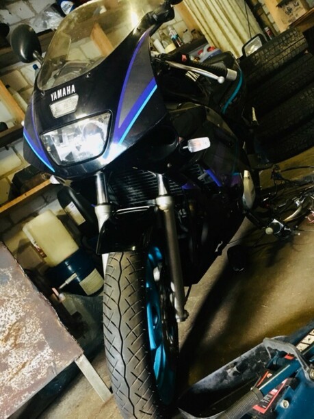 Yamaha FZR 600, 1992 г.