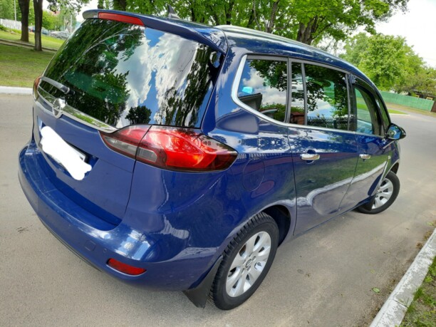 Opel Zafira C, 7 мест, 2015 г.