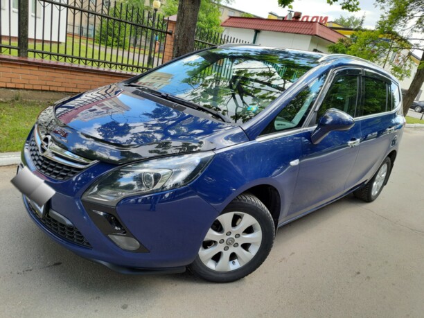Opel Zafira C, 7 мест, 2015 г.