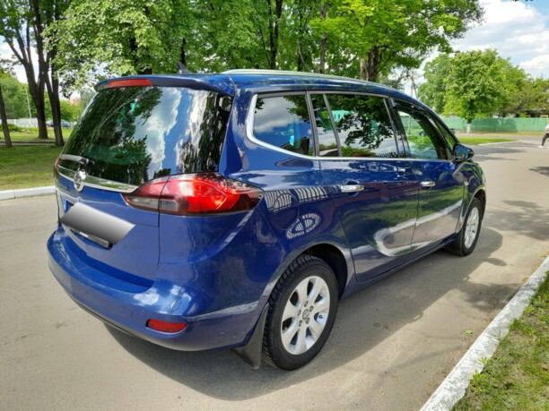 Opel Zafira C, 7 мест, 2015 г.