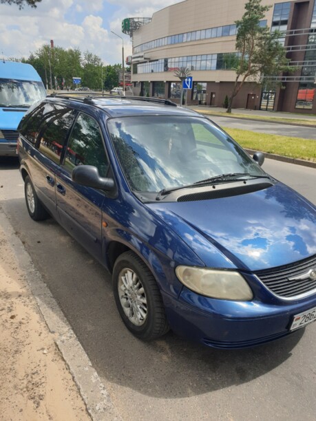 Chrysler Voyager IV, 7 мест, 2004 г.