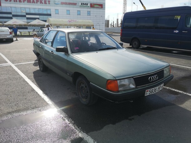 Audi 100 С3, 1985 г.