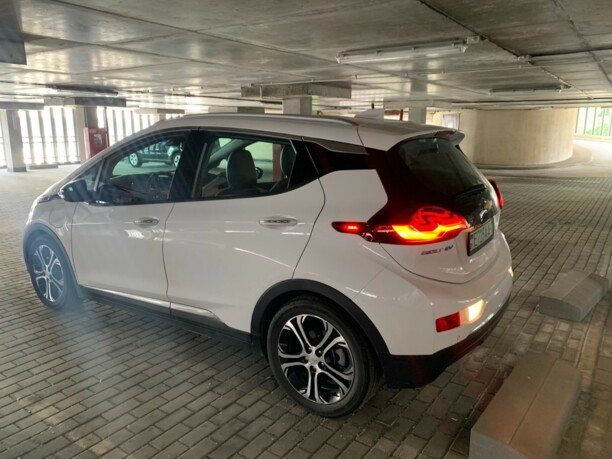 Chevrolet Bolt, 2017 г.