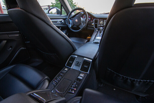 Porsche Panamera 970, 2010 г.
