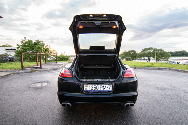Porsche Panamera 970, 2010 г.