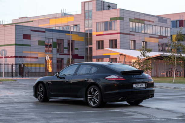 Porsche Panamera 970, 2010 г.