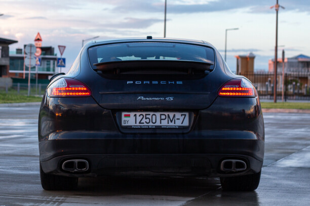 Porsche Panamera 970, 2010 г.