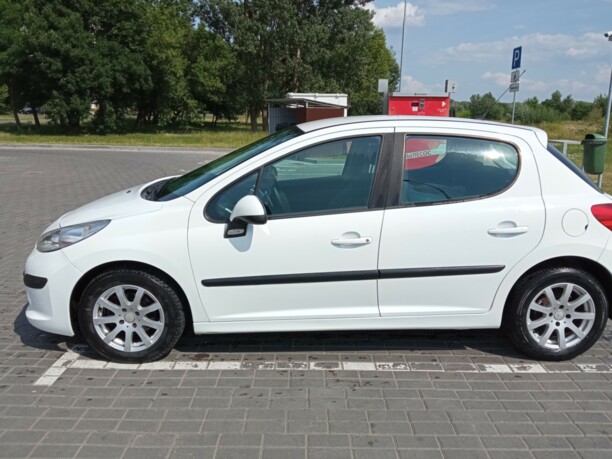 Peugeot 207 I · Рестайлинг, 2009 г.