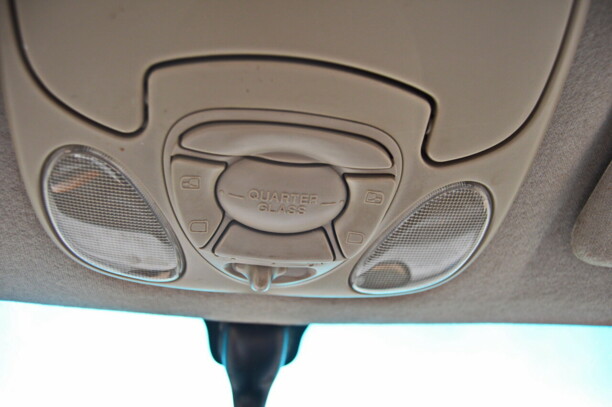 Kia Carnival I, 7 мест, 2000 г.