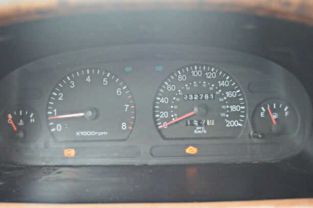 Kia Carnival I, 7 мест, 2000 г.