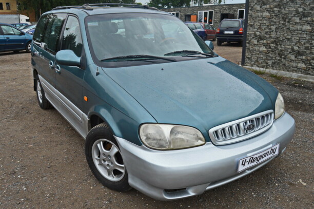 Kia Carnival I, 7 мест, 2000 г.
