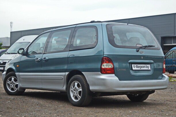 Kia Carnival I, 7 мест, 2000 г.