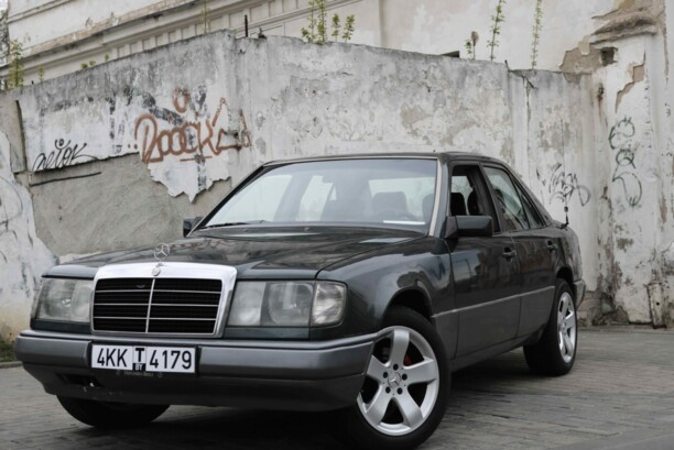 Mercedes-Benz E-Класс W124, S124, C124, A124, 1988 г.
