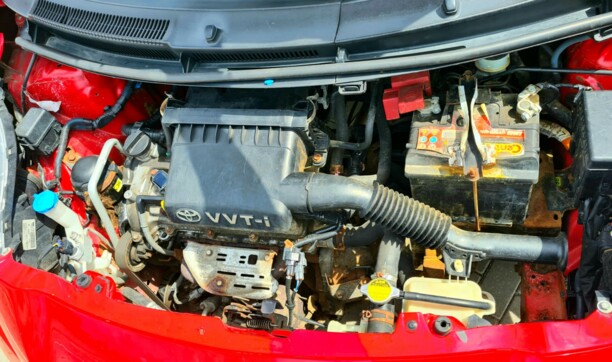 Toyota Yaris II (XP9), 2008 г.