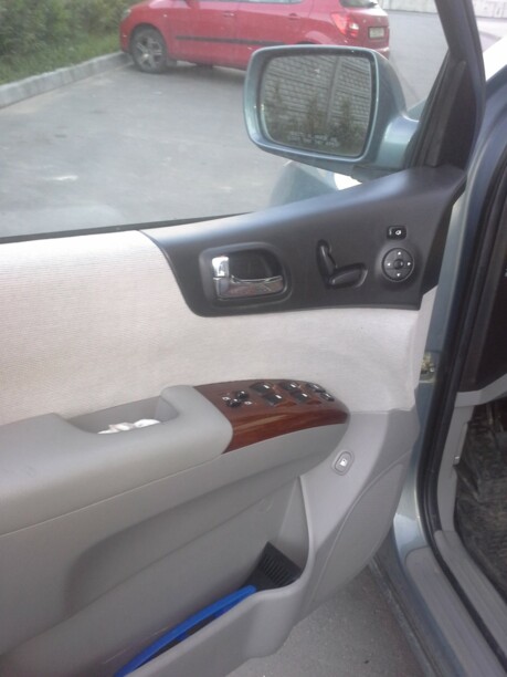 Kia Carnival II, 7 мест, 2007 г.