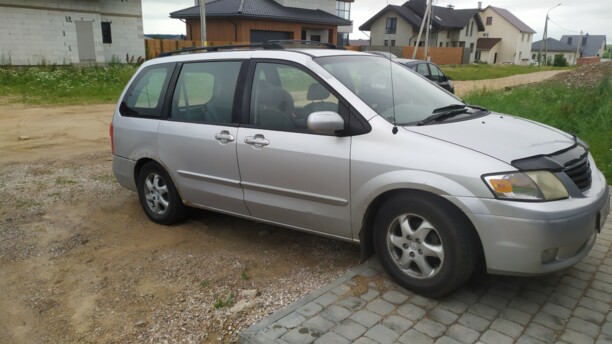 Mazda MPV II, 7 мест, 2001 г.