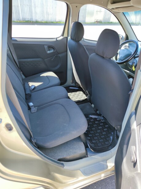 Toyota Yaris Verso, 2001 г.